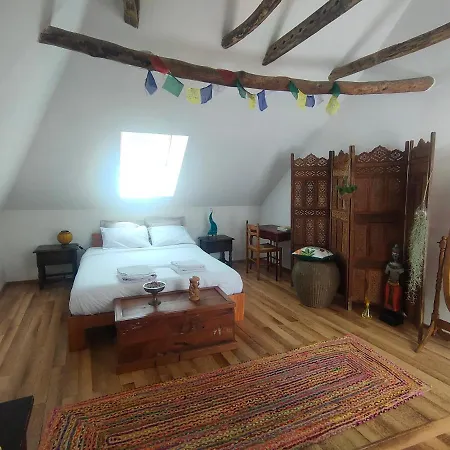 Oda ve Kahvaltı D'hotes Les Chatougoulis 3*