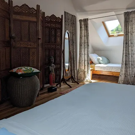 Frühstückspension D'hotes Les Chatougoulis 3*