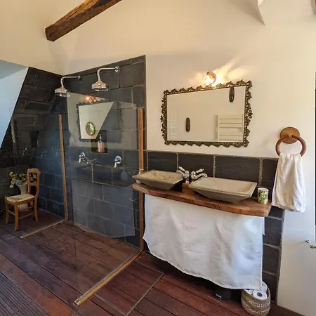 Frühstückspension D'hotes Les Chatougoulis 3*