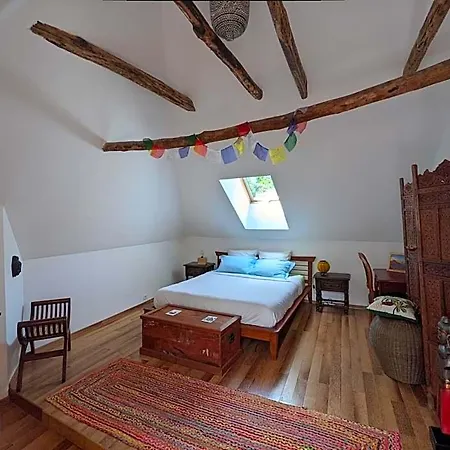 D'hotes Les Chatougoulis Bed and Breakfast Les Bordes-sur-Lez