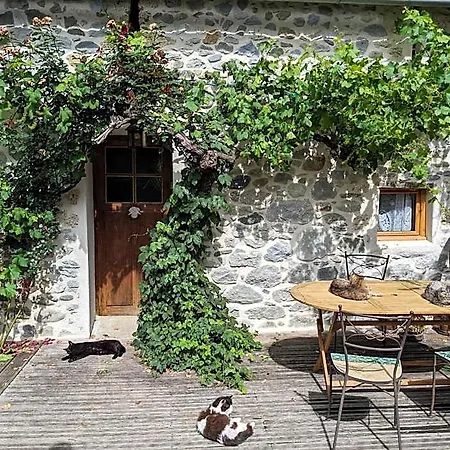 D'hotes Les Chatougoulis Panzió